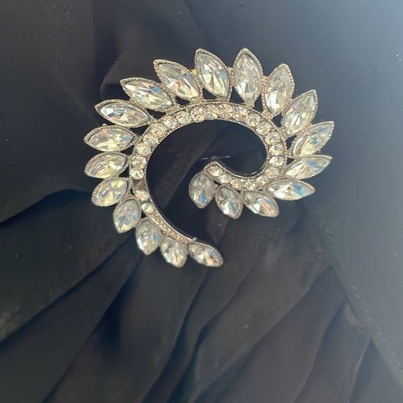 Bloomingdale’s sexy long formal dress, Size 10 - Picture 8 of 8